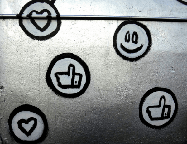 Social commerce